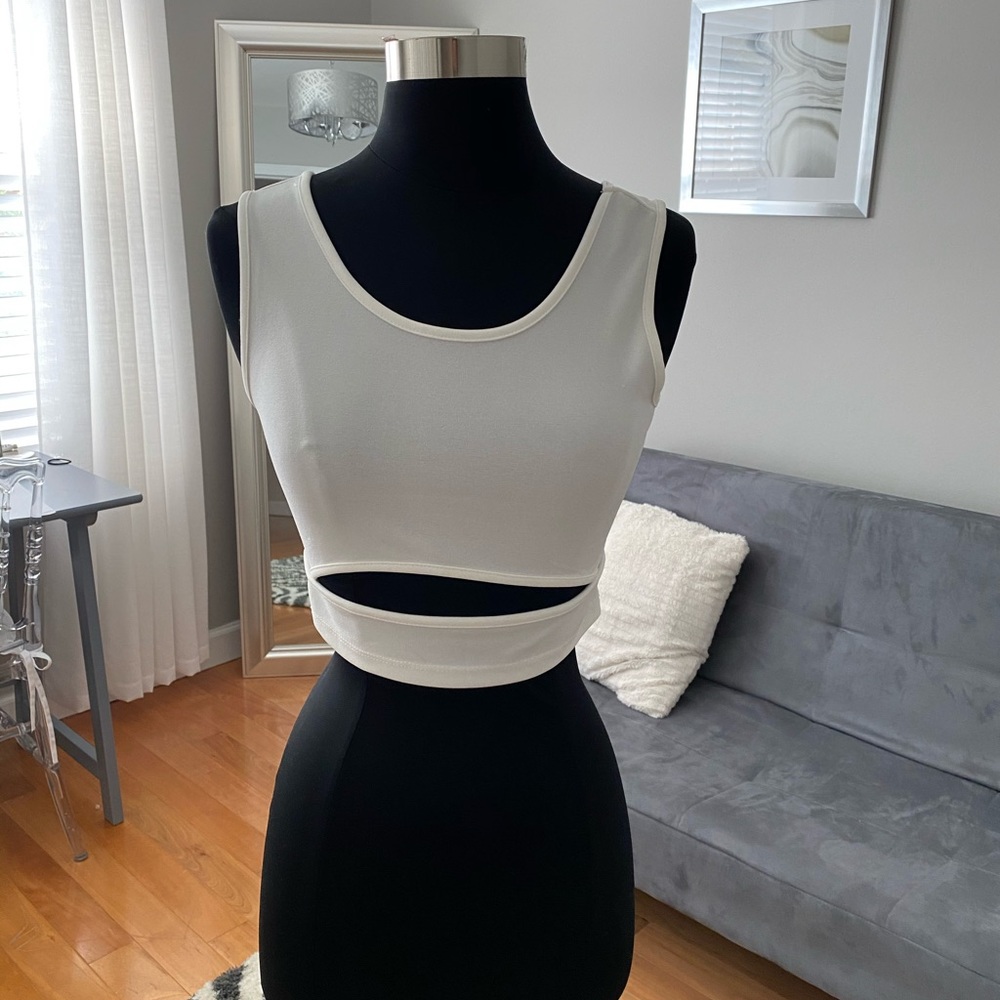 White crop top